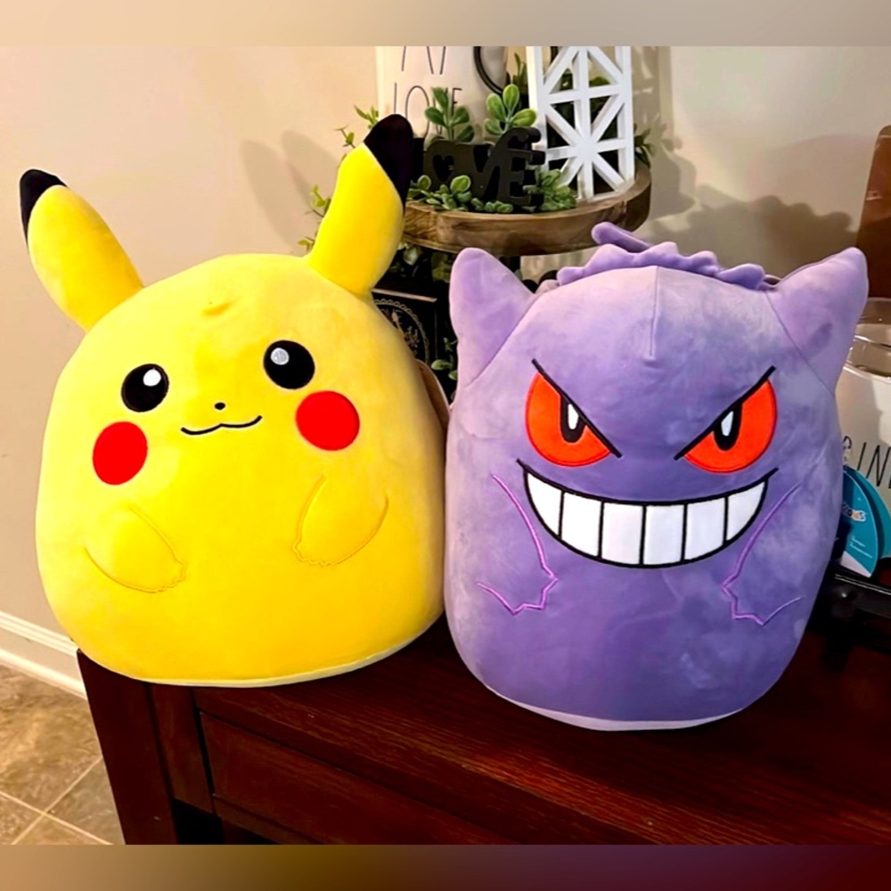Pokémon pikachu and gengar Squishmallow bundle